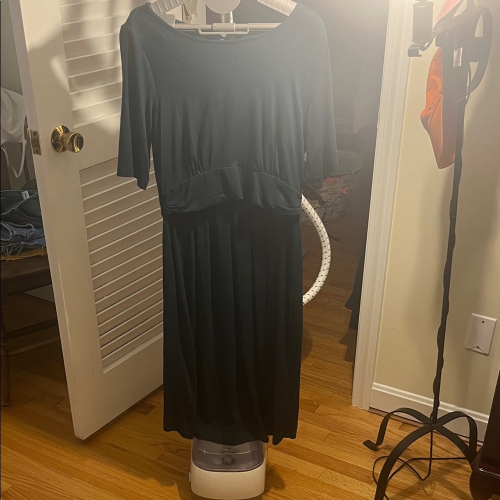 Seraphine Classic dark green quarter length sleeve nursing and maternity dress